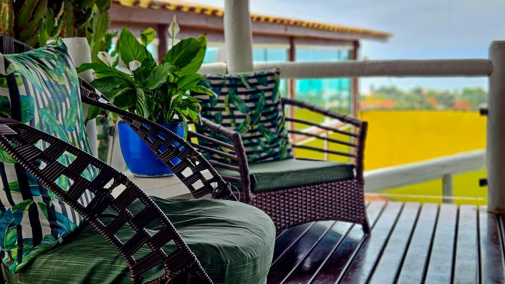 Bliss Hotéis Bella Vista Búzios Exterior foto A balcony in a condominium